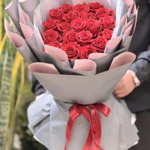 دسته گل نیمه بیگ سایز رز
