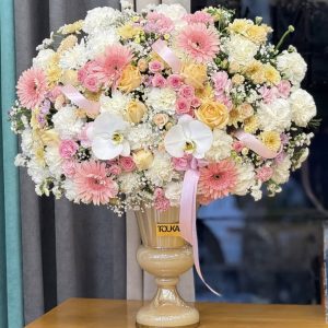 جام شیشه ای طلایی