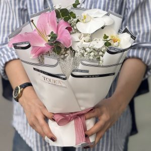 دسته گل اورینتال و ارکیده
