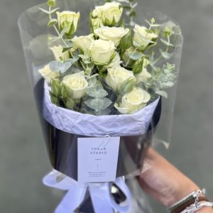 دسته گل رز مینیاتوری